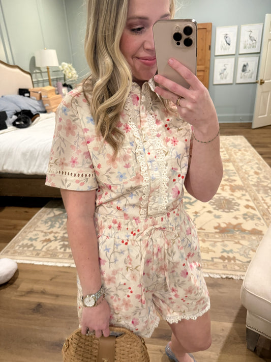 Jacinda Scallop Trim Floral Short