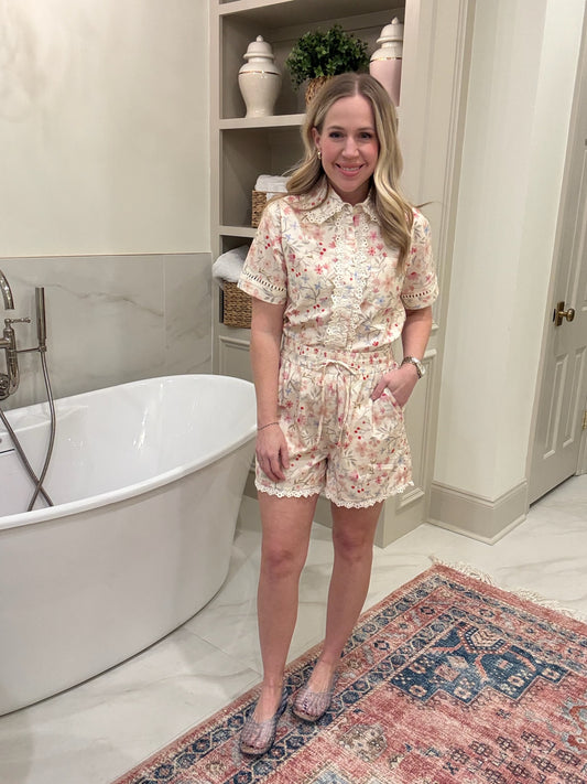 Jacinda Scallop Trim Floral Short