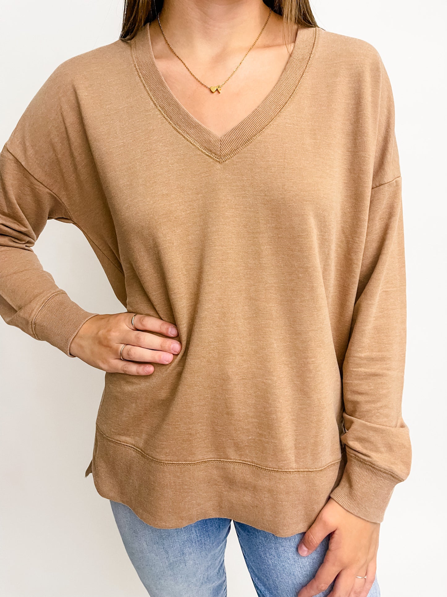ZS Modern V-Neck Weekender