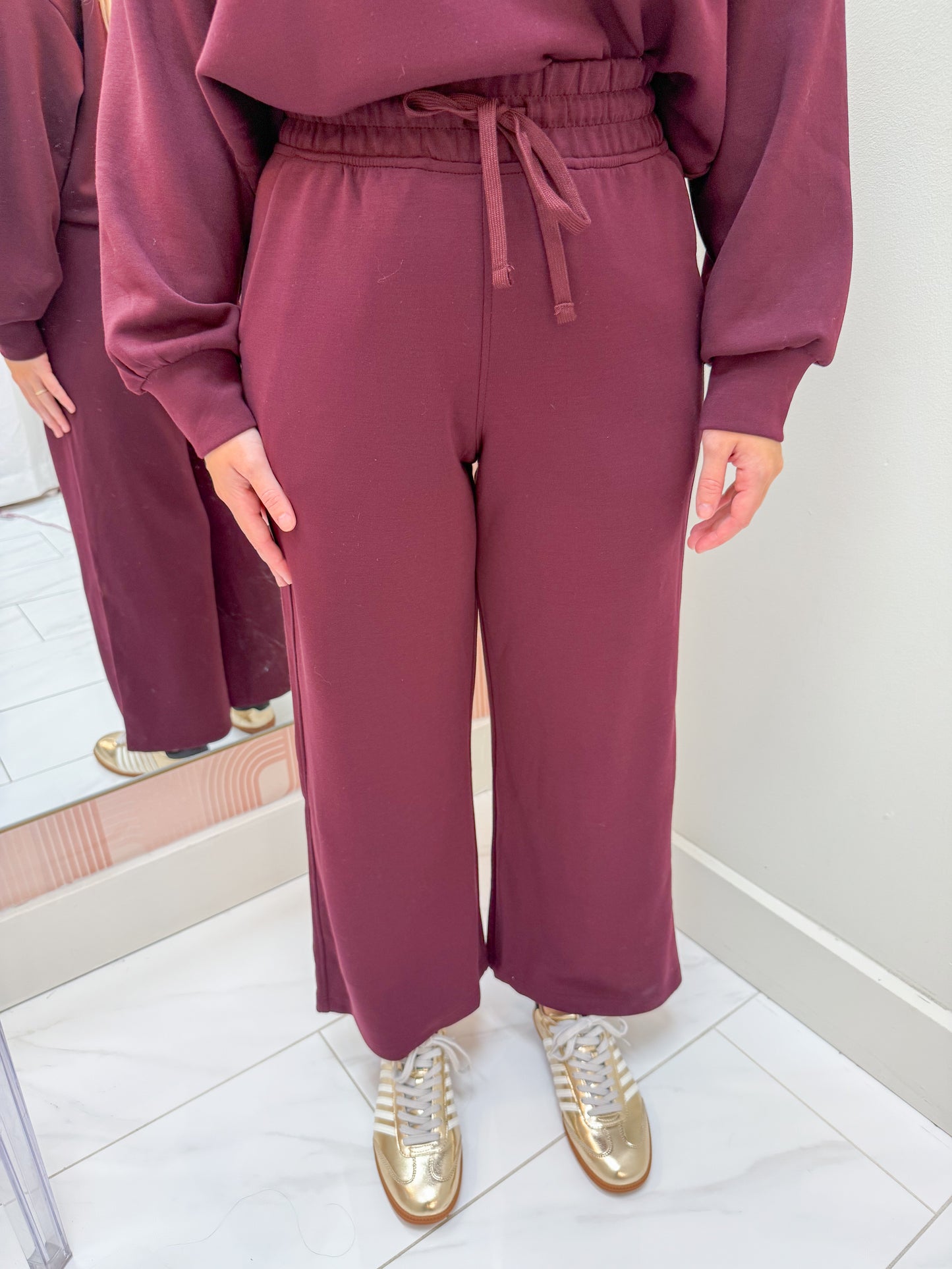 Scuba Luxe Crop Wide Leg Pant