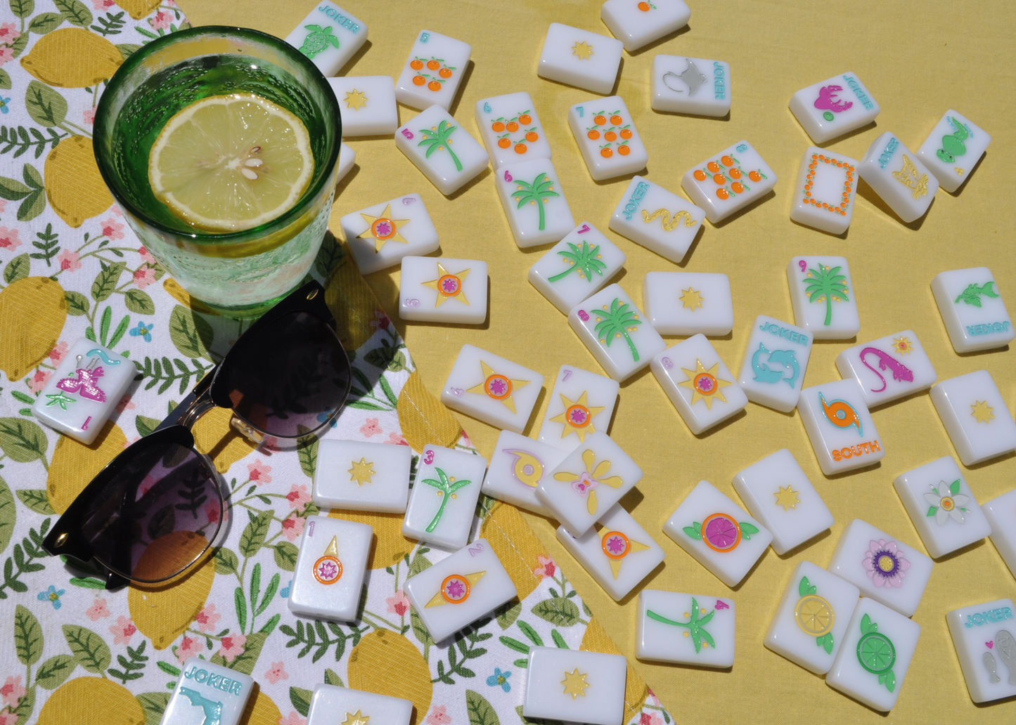 "Sunshine Tiles" Mahjong Set