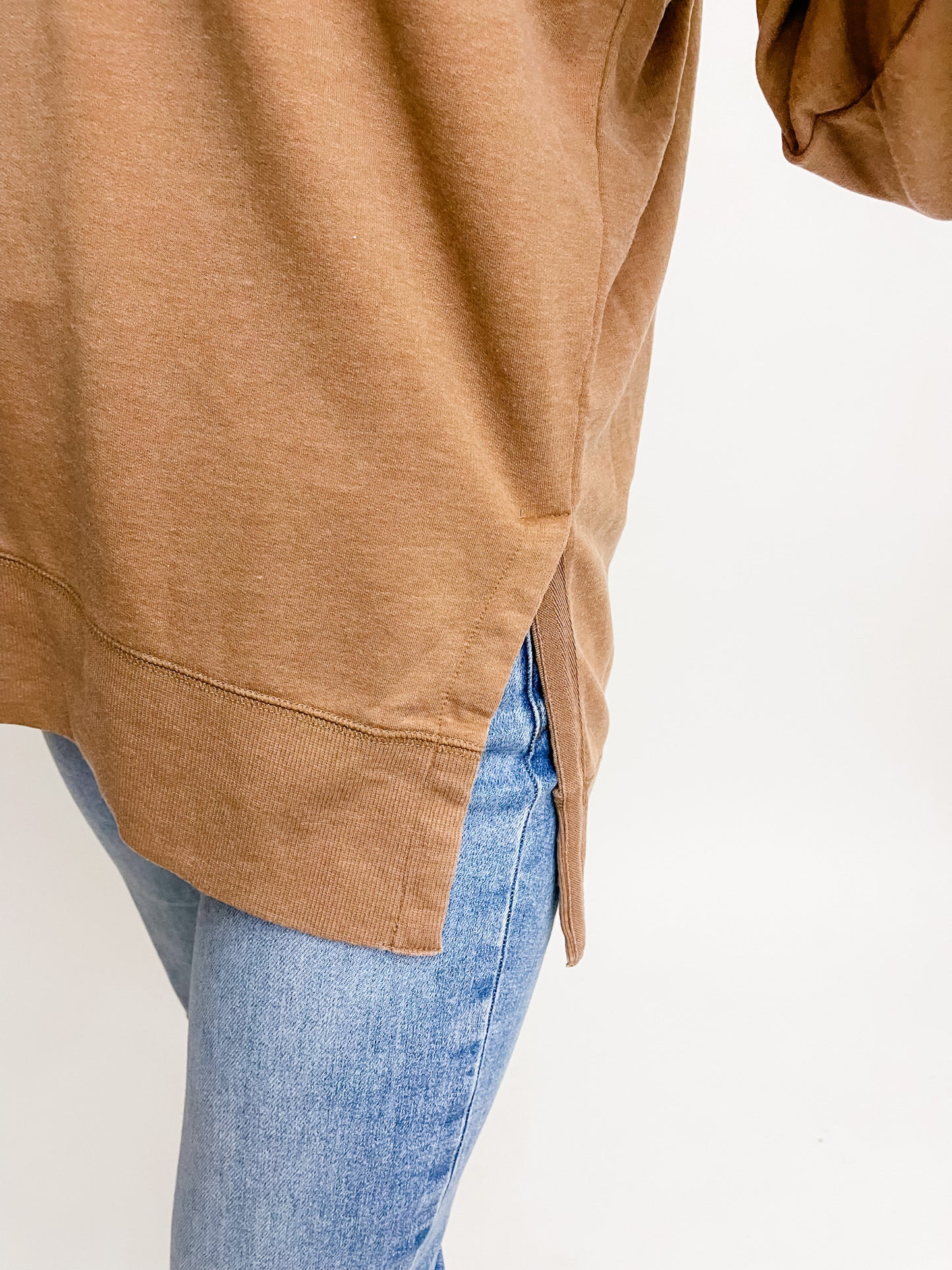 ZS Modern V-Neck Weekender
