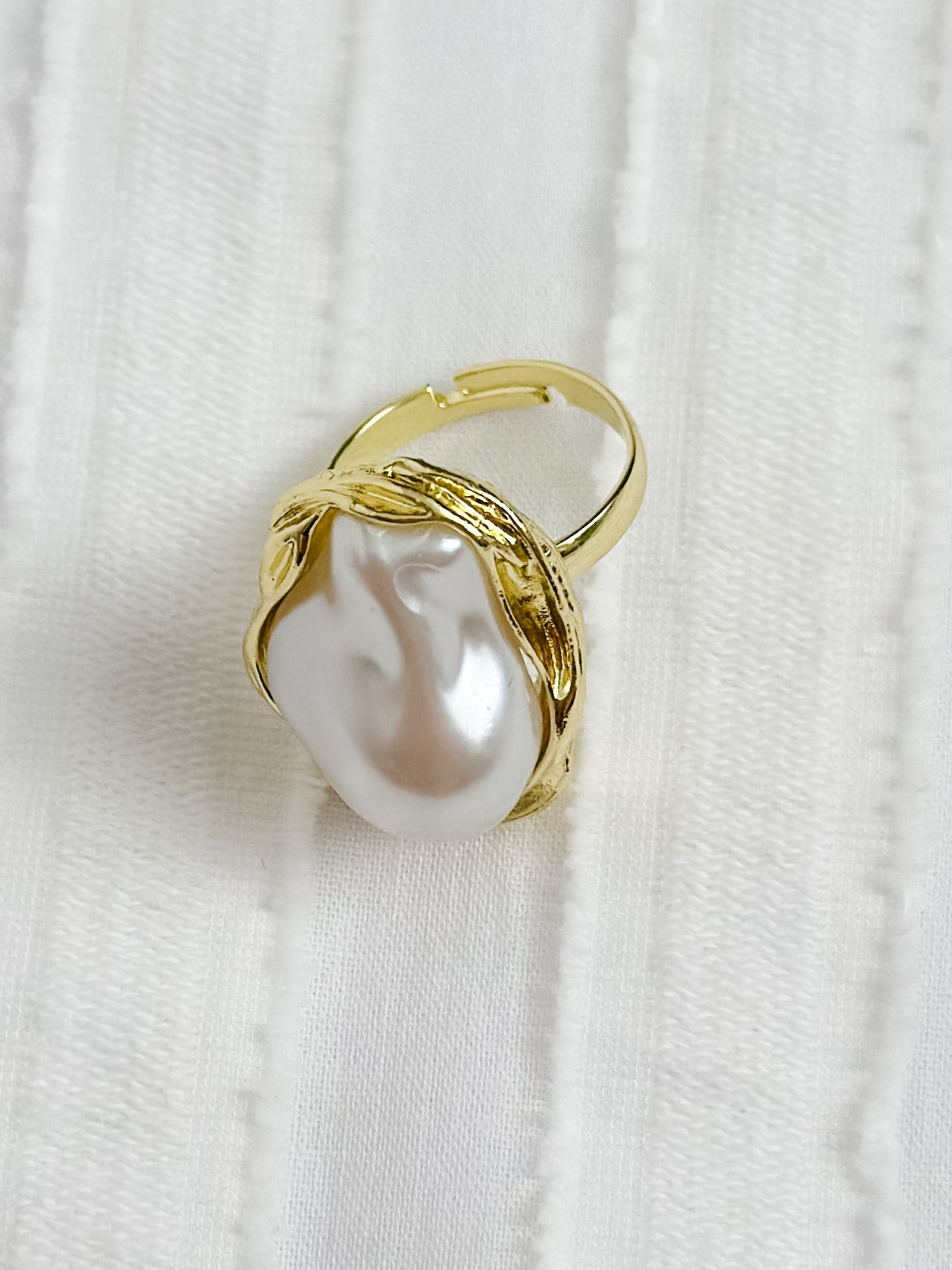 Abby Pearl Cocktail Ring