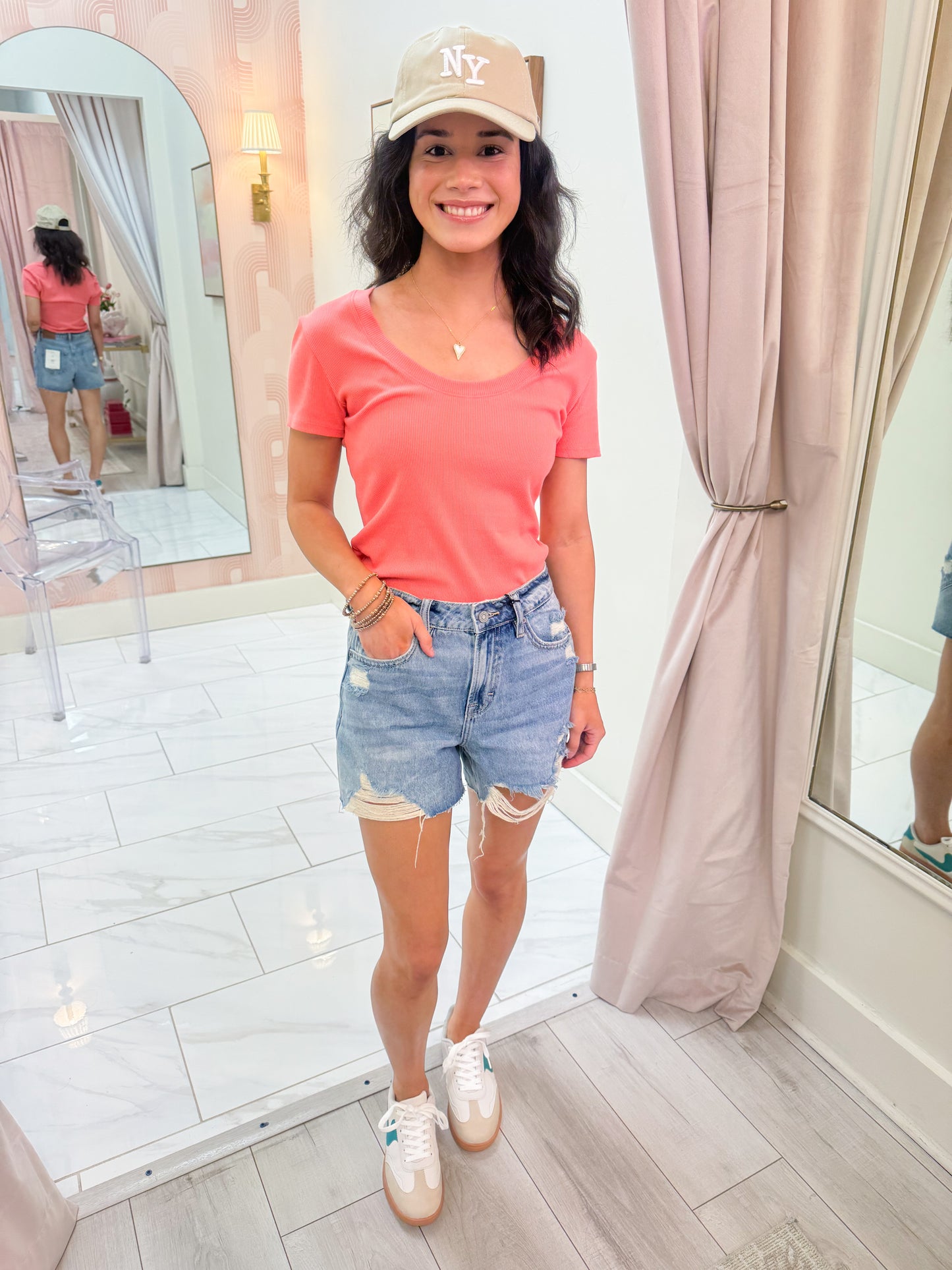Finn Distressed High Rise Short