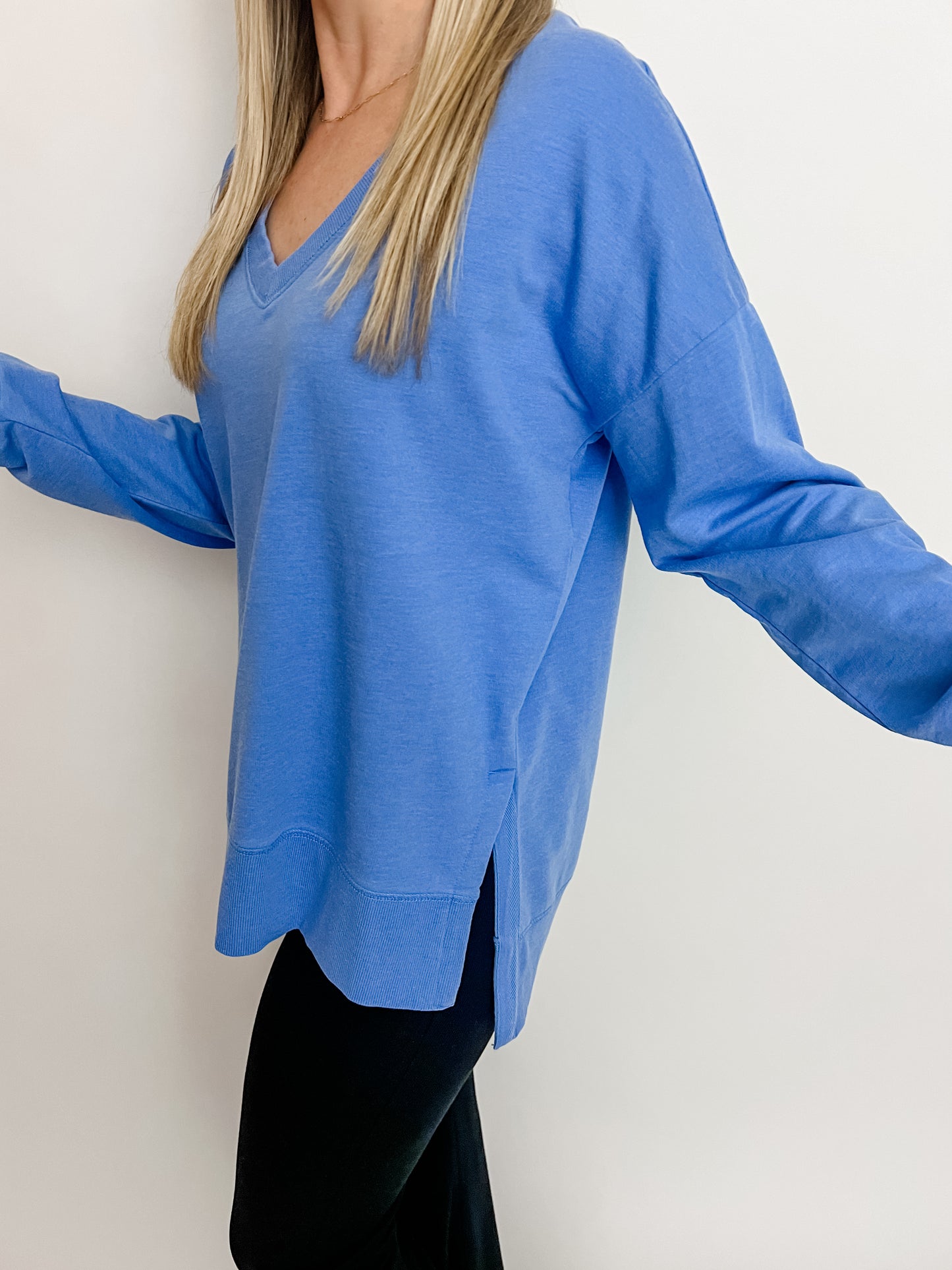 ZS Modern V-Neck Weekender