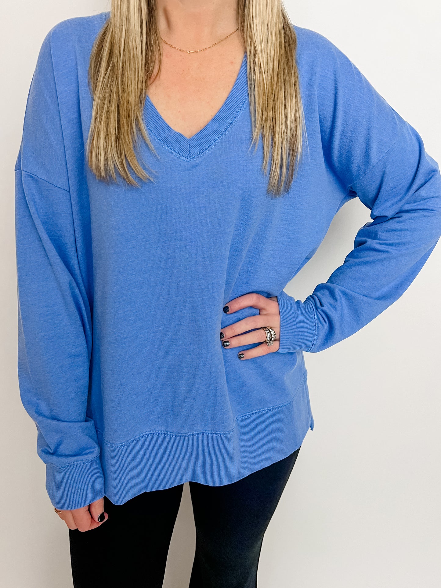 ZS Modern V-Neck Weekender