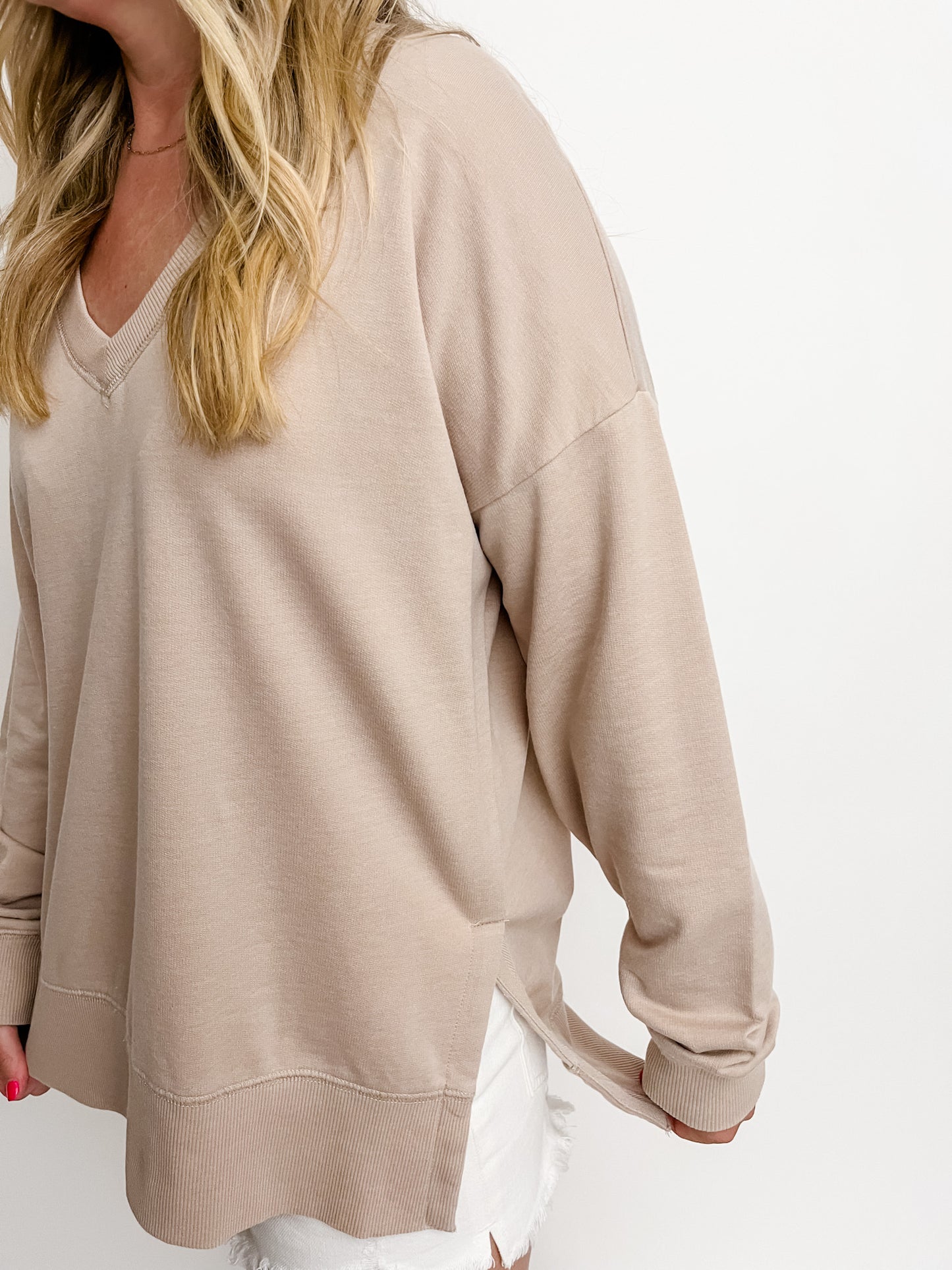 ZS Modern V-Neck Weekender