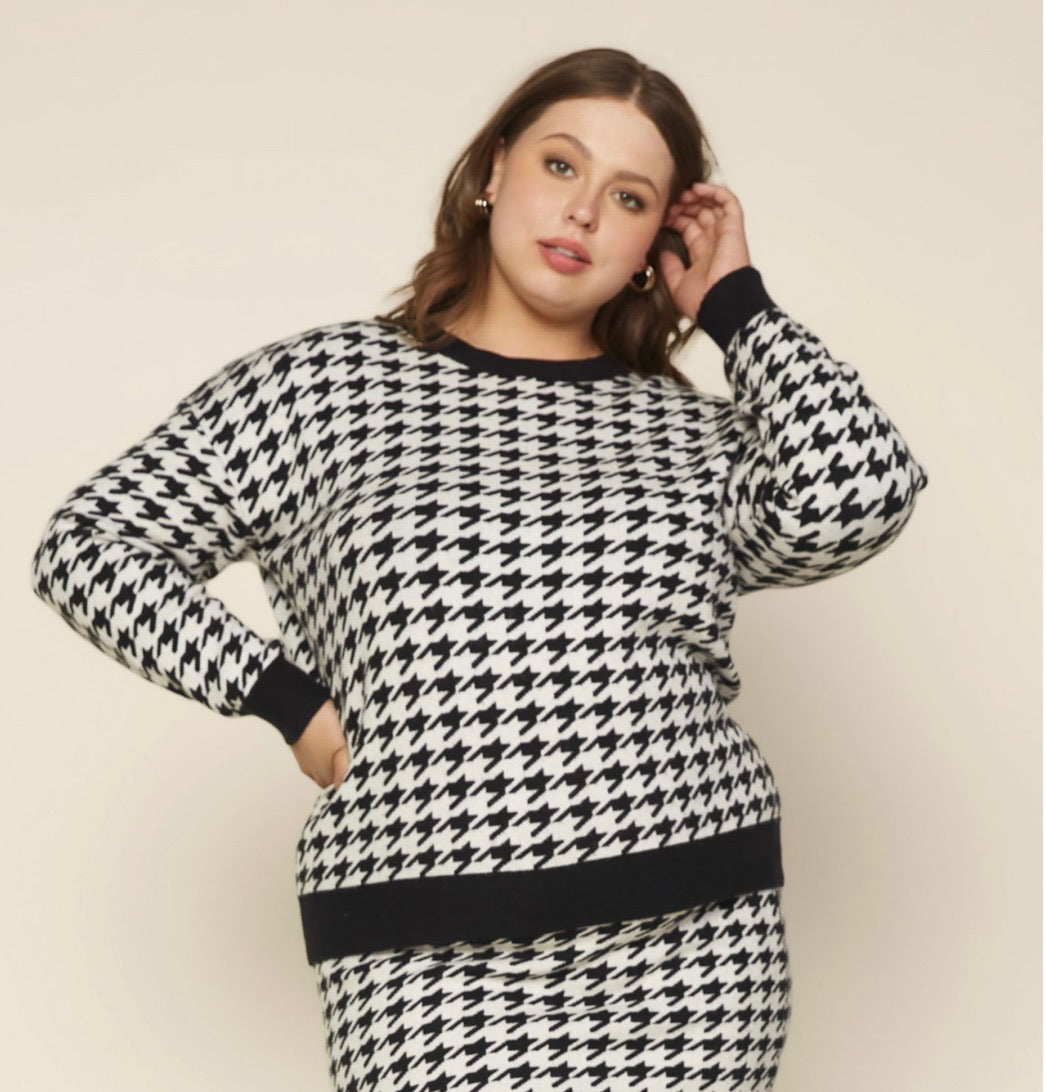 Curvy Houndstooth Sweater Skirt