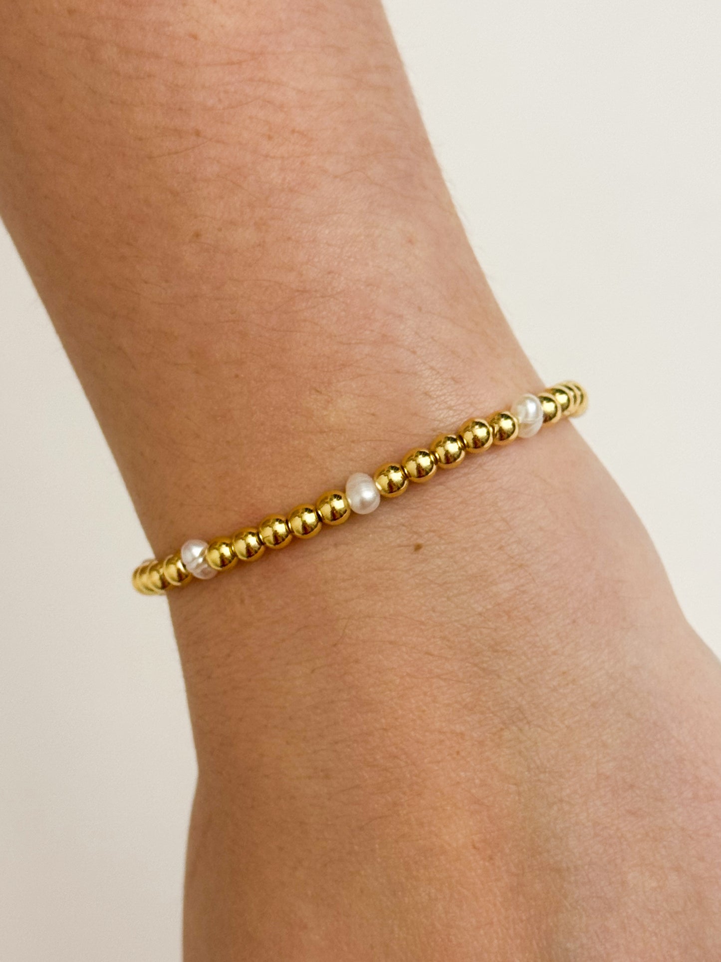 4mm/Pearl Gold Beaded Bracelet