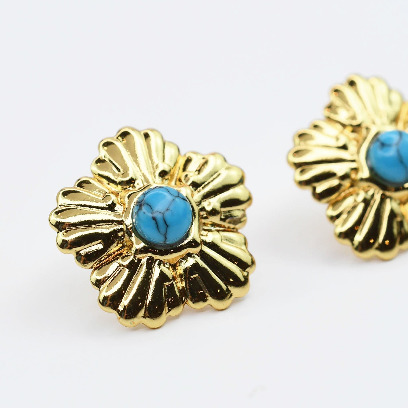 Turquoise Daisy Studs