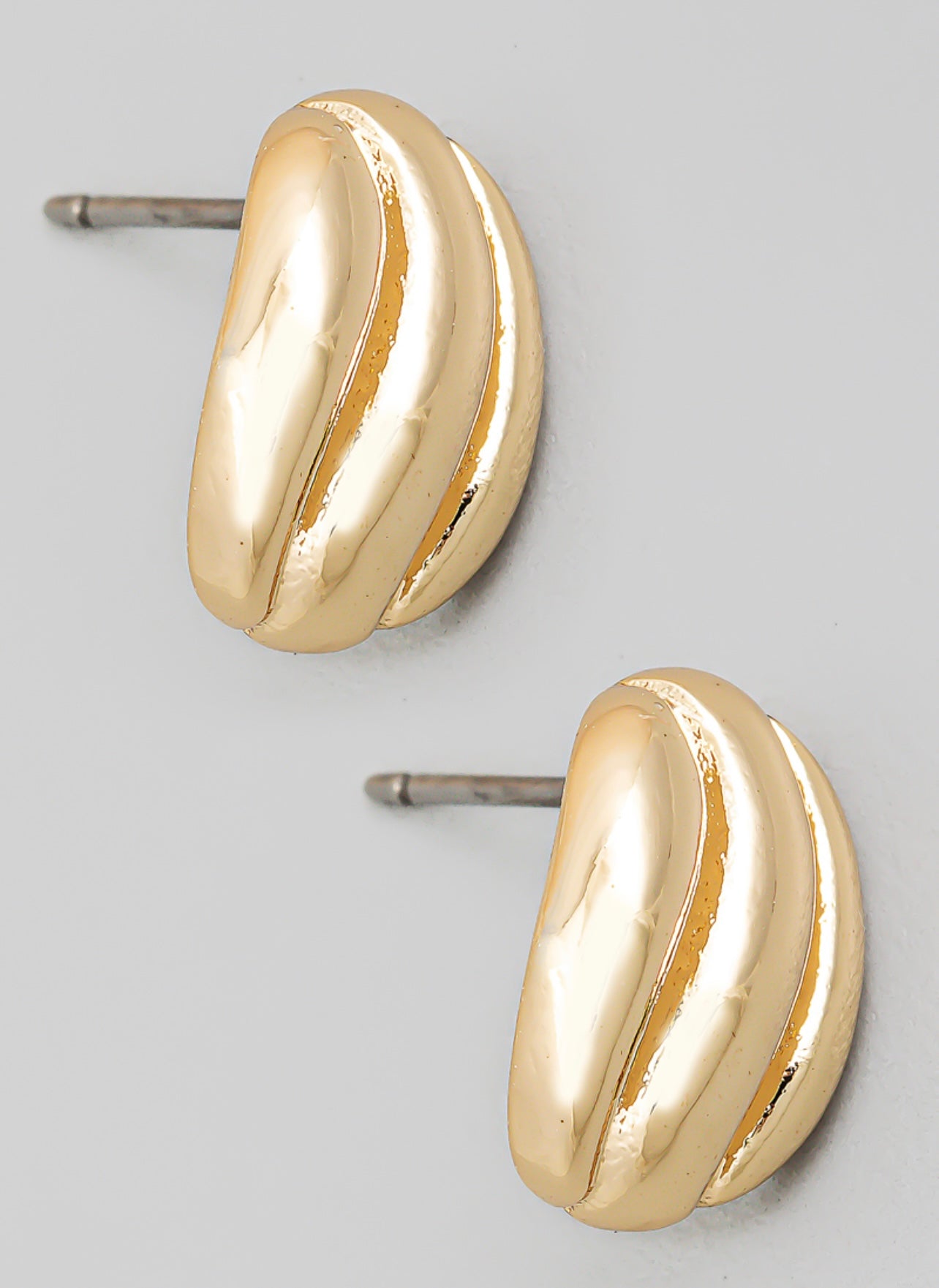 FA Oval Ribbed Studs