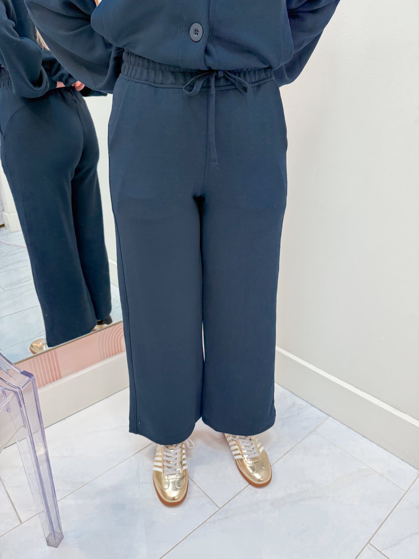 Scuba Luxe Crop Wide Leg Pant