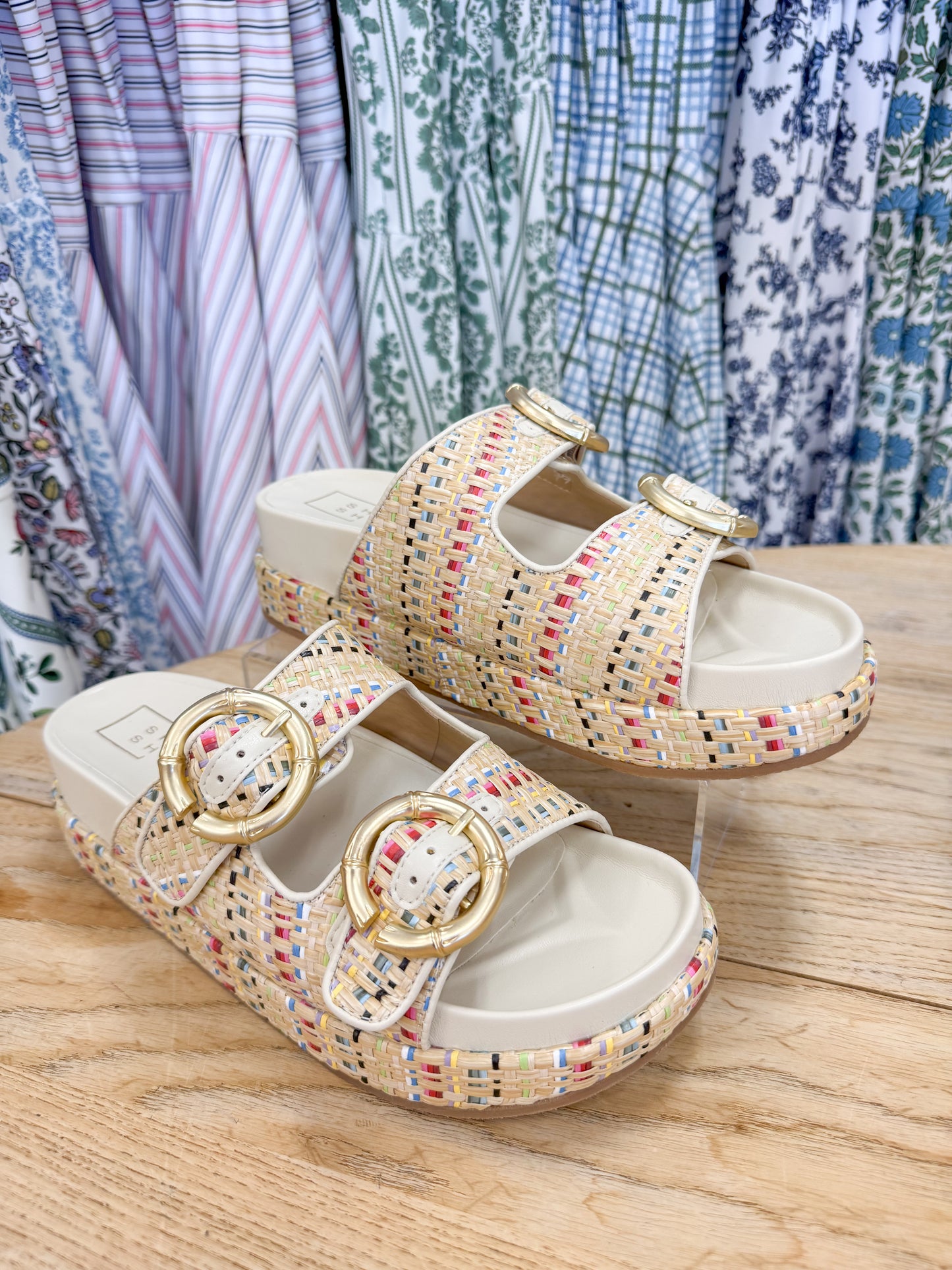 Lori Sandal