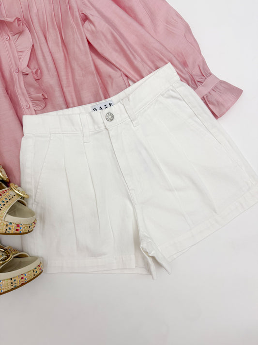 Coronado Pleated Short Lamb