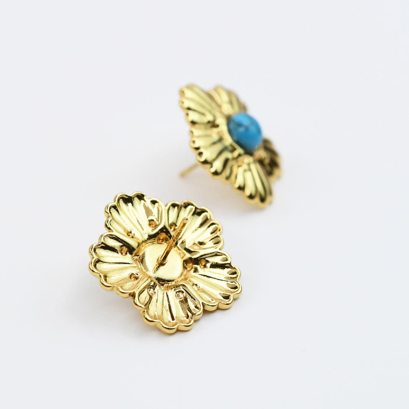 Turquoise Daisy Studs