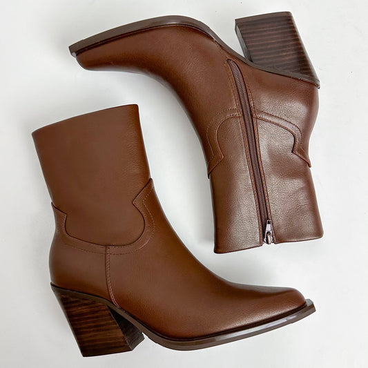 Victoria Heeled Boot