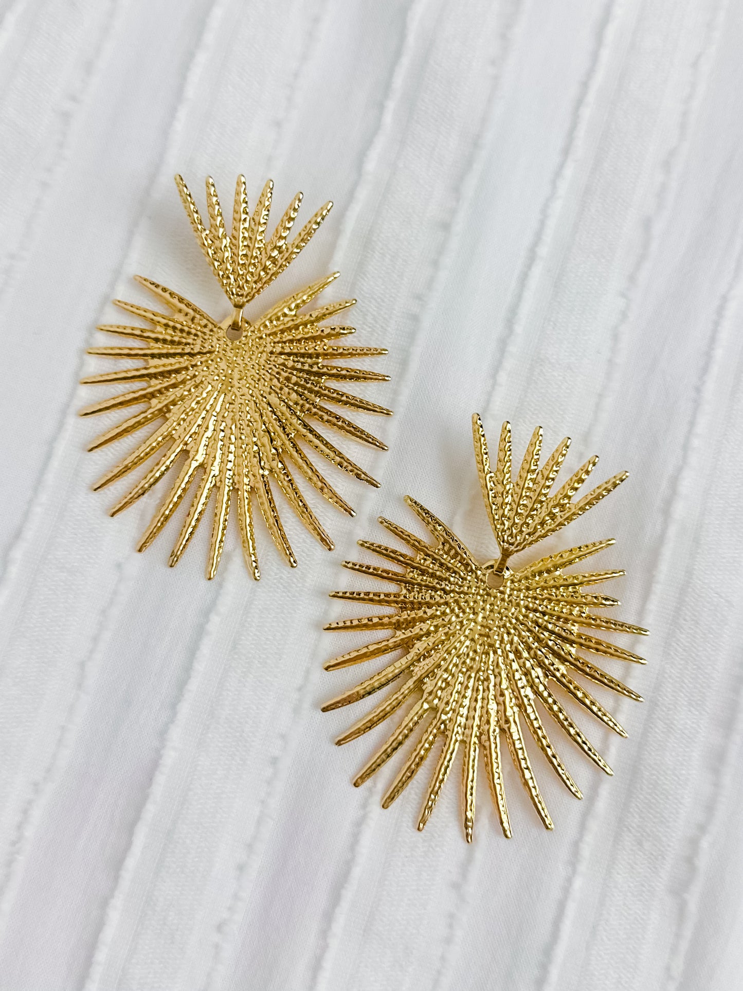 Fanned Heart Statement Earring