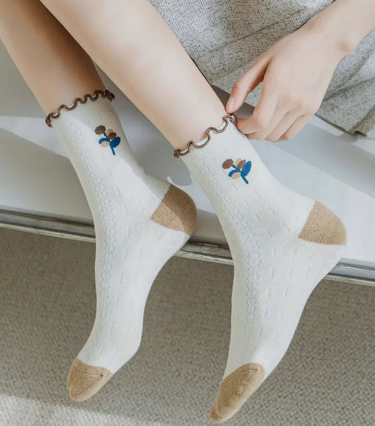 Floral Print Ruffled Crew Socks