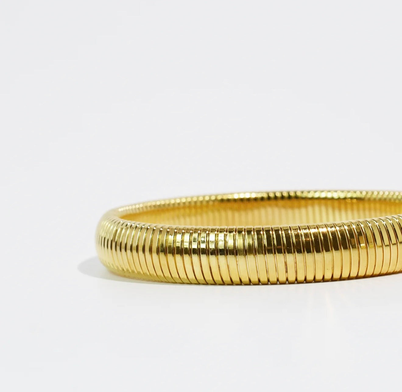 Chic Ribbed Bracelet 10mm